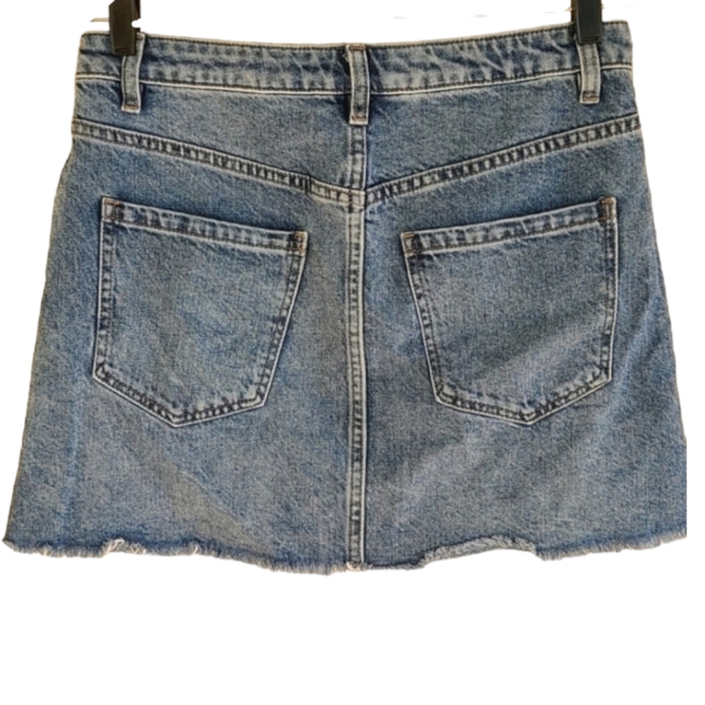 WE THE FREE PEOPLE Front Zipper Jean Skirt 28 M Denim Mini Frayed Hem 30" Waist - Picture 15 of 16